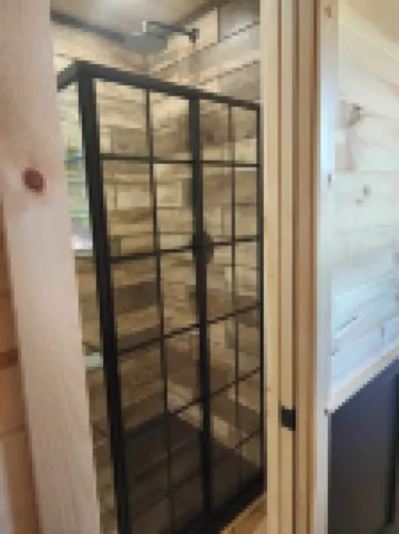 New 2 Bedroom Container Cabin with Direct Trail Access! Ride Errol (Cabin 1)