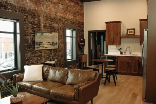 The Aaron is a charming 2-bedroom/ 2 bathroom apartment.