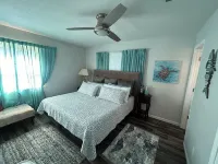 Remodeled House with New Pool!  Walk to Beach on the Bay! Minutes to Beaches!