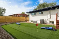 Mini Golf • Fire Pit • Hot Tub, Game House for 14