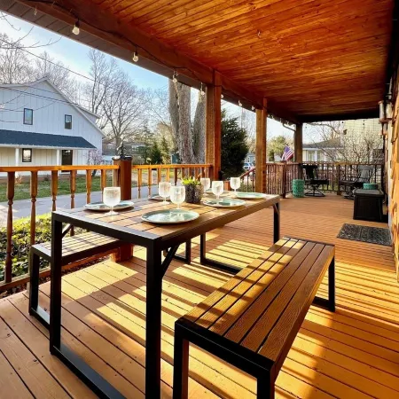 Spacious Spring Lake Retreat • Beach Access • Sleeps 8 • Family & Pet Friendly