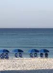 2-bedroom condo, just a short walk to Miramar Beach
