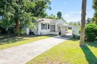 Beautifully restored cottage downtown Historic Brunswick close to golf + beaches - Homestays