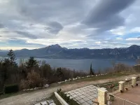 The terrace - vacation home with lake view