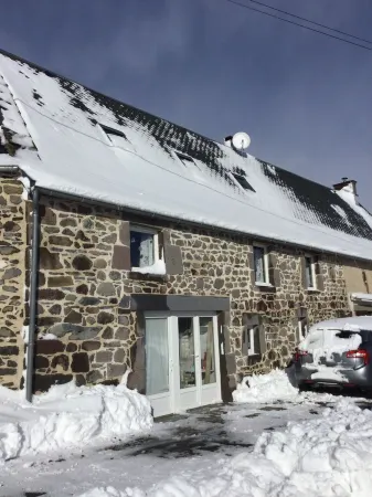 Apartment Gîte Besse Roc de Combes Rated  and 4.93 on Another Site, Auvergne