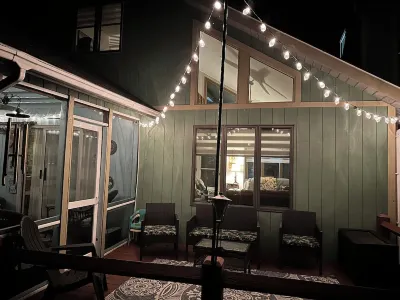 Hot Tub! Swing Fire Pit! Golf Cart! Spring Hiking & A Coffee Experience!