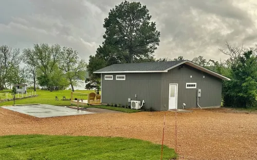 Grand Lake's Newest Two Bedroom Two Bathroom Cottage Plus Full Hookup RV Spot