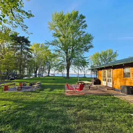 Bear Lodge, Fantastic Views Of Partridge Lake Fremont Wisconsin Wolf River