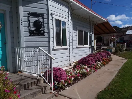 Bryce/Zion Cottage, 3 Bedroom, King Beds, Fiber INTERNET 1 GIG, Free Parking