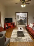 Cheerful Downtown 3 Bedroom home in the historic area of Columbus Hotels near Mill Race Park