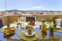 Spectacular new penthouse with sea and green view, 5th floor, with free wi-fi