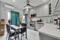 Free Parking NEW! King Beds Near EWR & NYC