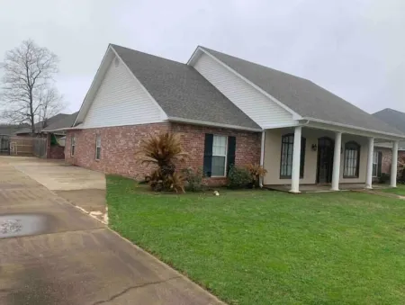 Luxury, modern, homely, near city center