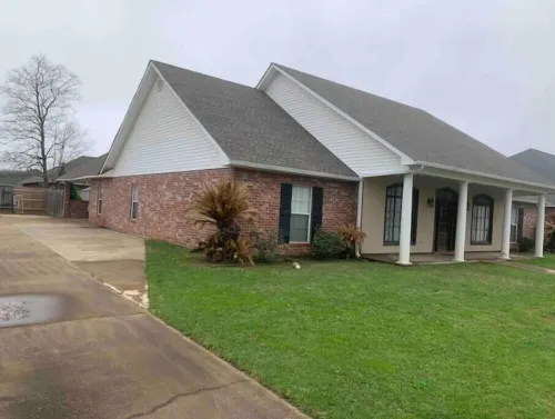 Luxury, modern, homely, near city center