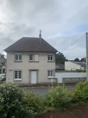 Pleasant town house with free parking