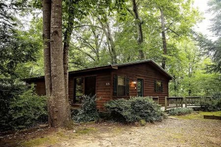 Lil Shangri-La on the Little Red River -walk in river access