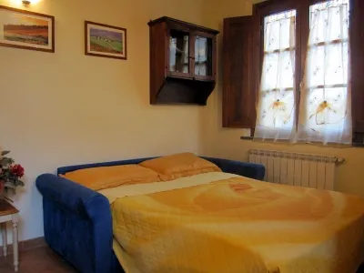 ORANGE APARTMENT in Poggio alla Cavalla farmhouse in the heart of Tuscany