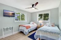 Charming cottage with views of the Imperial River