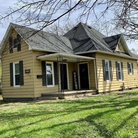 Newly Renovated and Ideally Located Near Campus and Downtown. High speed Wifi