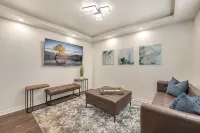 Oak's Beautiful Contemporary Suite #03