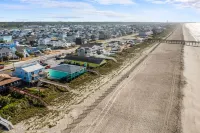 Oceanfront Escape – 6Br, 4BA with Pool & Private Beach Walkway