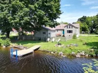 19 Lake St