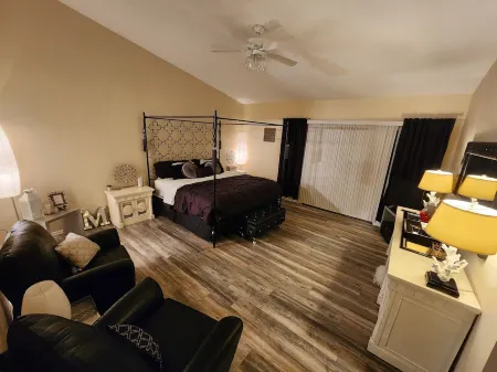 LAKESIDE REMODELED RETREAT MINUTES FROM SPRING TRAINING!!!! Отели в г. Авондейл