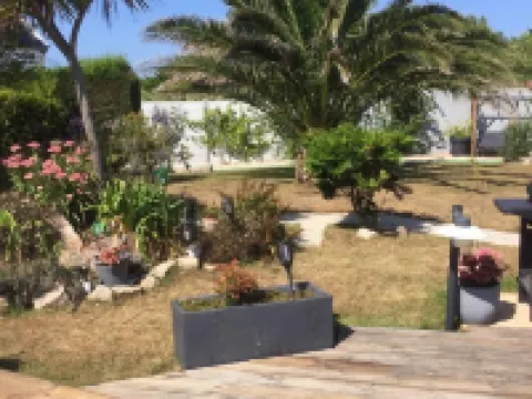 VILLA Sea view, Swimming pool, 50 m from the beach Hotels in Santec