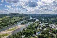 LaceyVilla - Huge home in Endless Mountains