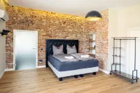 Bright loft apartment close to the beach in a quiet location
