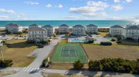 Oceanview, poolside, 2BR/2B condo sleeps 6