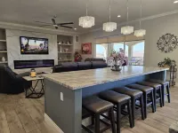 Exquisit Estate 7 Bed, 6 Bth w/ Infinity Pool & Spa. Unbelievable Views 7000sqft