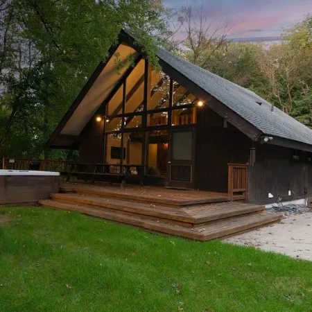 Luxury Ski In-Out ● Mountain Creek ● Hot Tub ● Golf