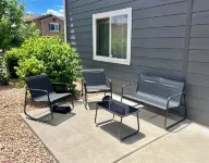 Colorful Co Spgs-Bright, Stylish, Mt Views, Self Check-In, Parking, WiFi & More! Hotels in Cimarron Hills