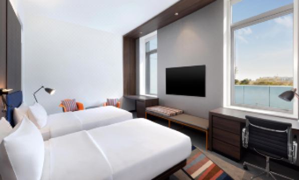 Aloft Al Mina, Dubai