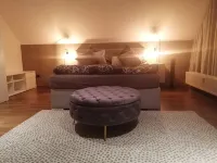 Sunny, well-equipped apartment, 5 minutes to the lake