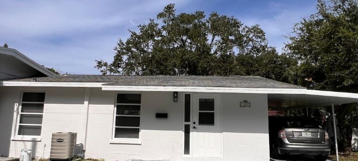 Charming 2-bedroom apartment in fantastic Bradenton with AC, WiFi Hotels in Bradenton