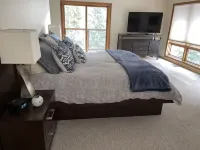 Newly renovated 6 BR family home close to Downtown Breckenridge Hotels in Baldy Mountain