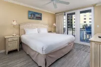 Steps from White-Sand Beaches Hotels near Women Veteran Memorial