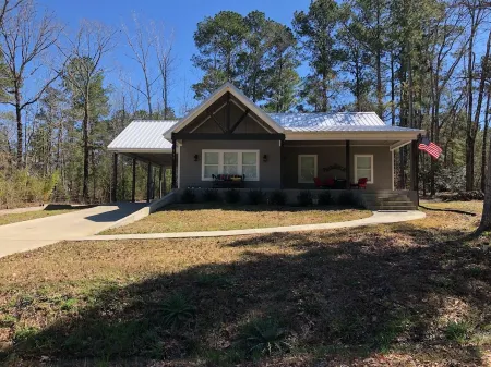 Sam Rayburn Lake House in Rayburn Country w/ WI-FI