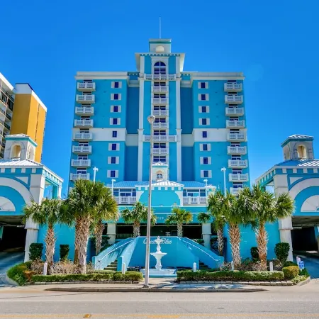 4 Bdrm Condo Ocean Front! Wonderful Furnishings.