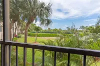 Walk to Beach. Heated Pool & Hot Tub, Tennis;  Sunrise From Screened Lanai.
