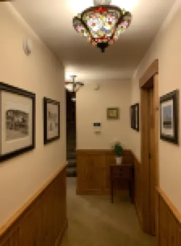Luxury in prime location. Hot tub, games room with pool table. 4th night free.