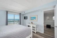 Oceanfront Oasis! Walk-in Shower, Private Patio, Pools, Avail: 10-11 - 10-17