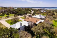 Spacious Ranch Lake Retreat Hot Tub, Tesla Charger