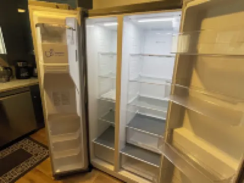 3BR apt. with WiFi BBQ Smart TVs close to Lake Tahoe, boat launch, biking trails Hotels in Dollar Point