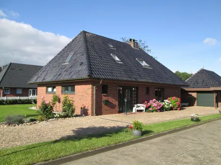 Vacation apartment Hahneburg Отели в г. Зимонсберг