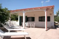 Big terrace, wood oven & barbecue -7 km from the sea - pure nature - free WiFi