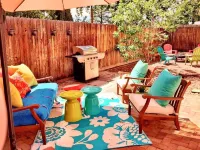 B-E-Y-O-N-D CHARMING ~ STROLL to OLD TOWN~  FANTASTIC REVIEWS