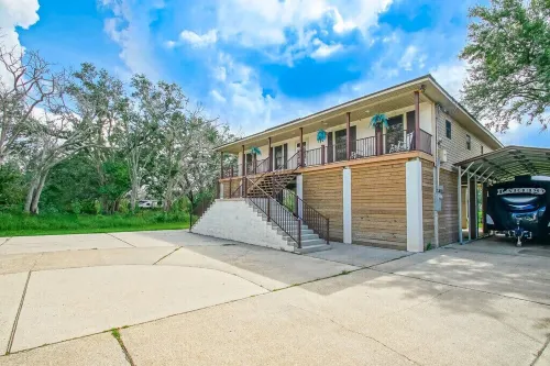 Premier Lodging for Fishing Charter Guests & Unforgettable New Orleans Vacations